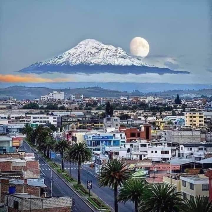 Hotel Bonaventure Quito Buitenkant foto